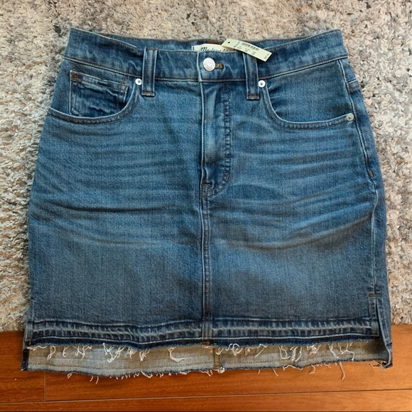 NWT Madewell Step-Hem Jean Skirt in Brandt Wash - Size 26 - Picture 4 of 8